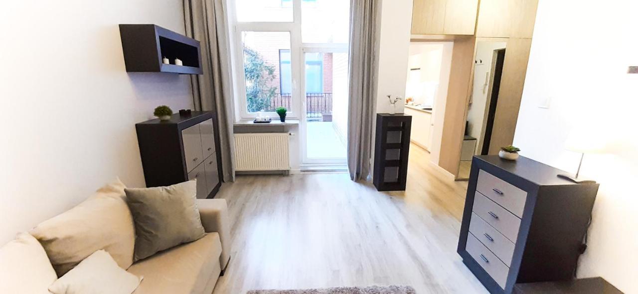 Rondo Onz Metro, Krochmalna 32A Street Варшава Экстерьер фото